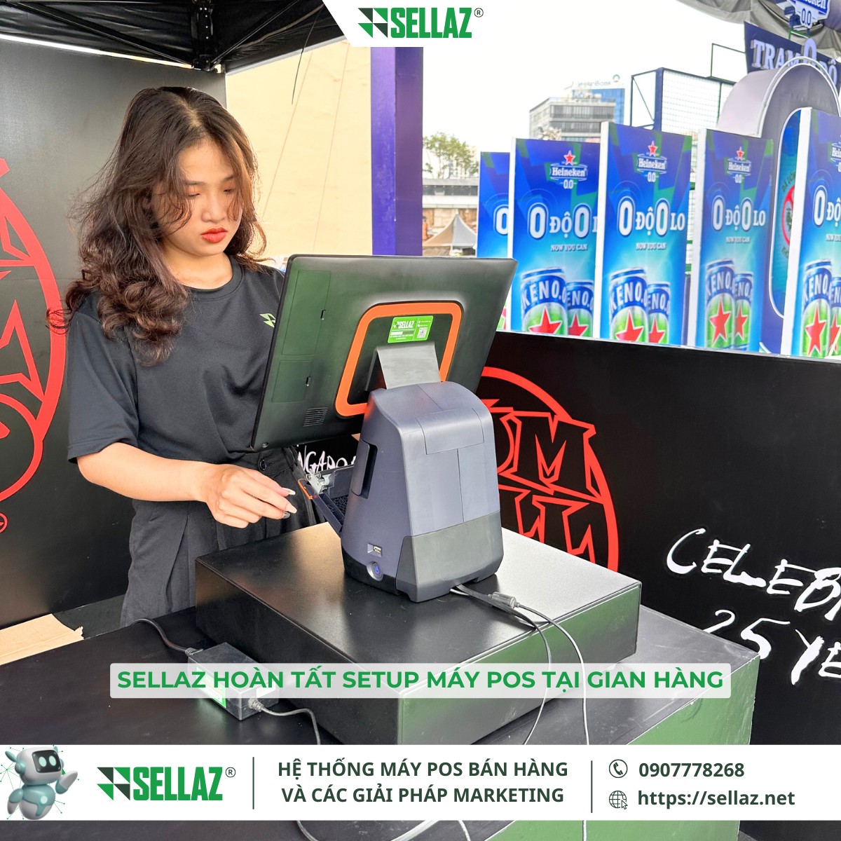 Thuê máy POS sự kiện siêu xe: Sellaz Đồng Hành Gumball3000 Nhân viên Sellaz hoàn tất cài đặt và kiểm tra máy POS trước giờ bán hàng tại sự kiện.